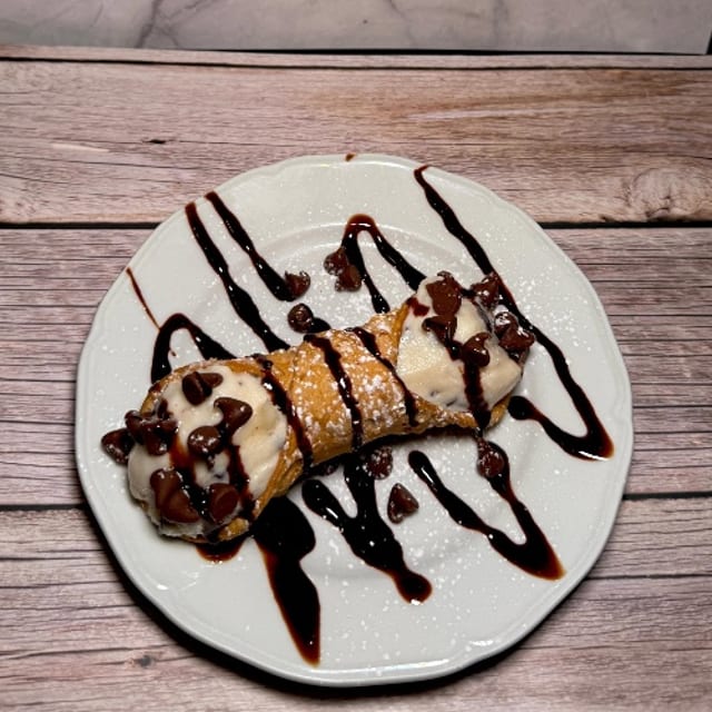 Italian Cannoli.